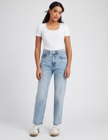 Jean mom fit