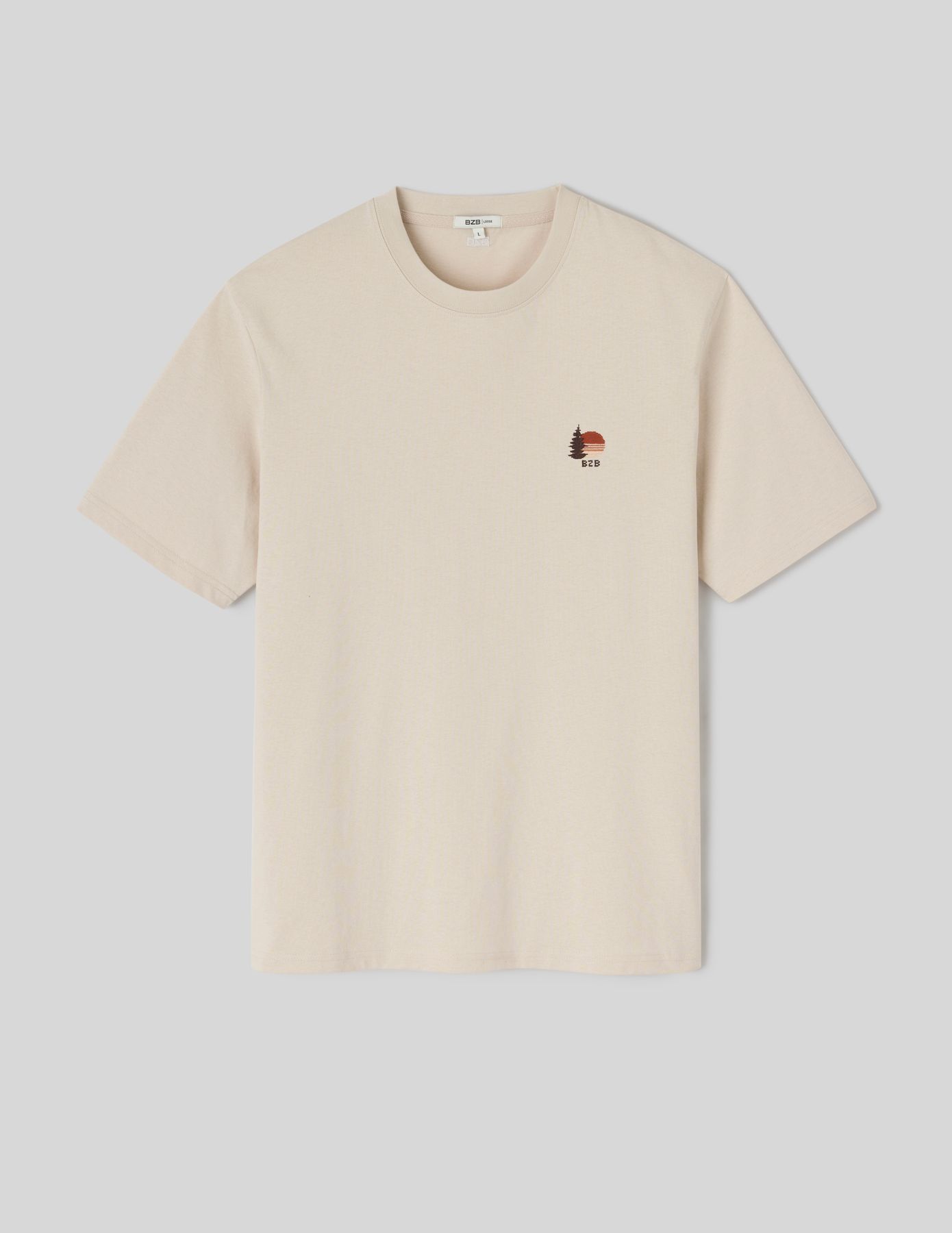 T-shirt broderie poitrine