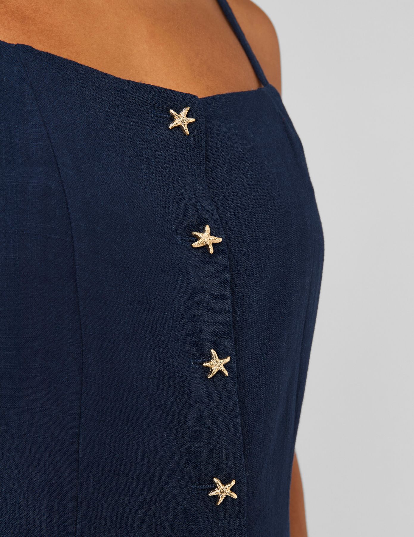 Top &agrave; d&eacute;tails bijoux