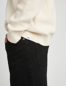 Pull matière fantaisie