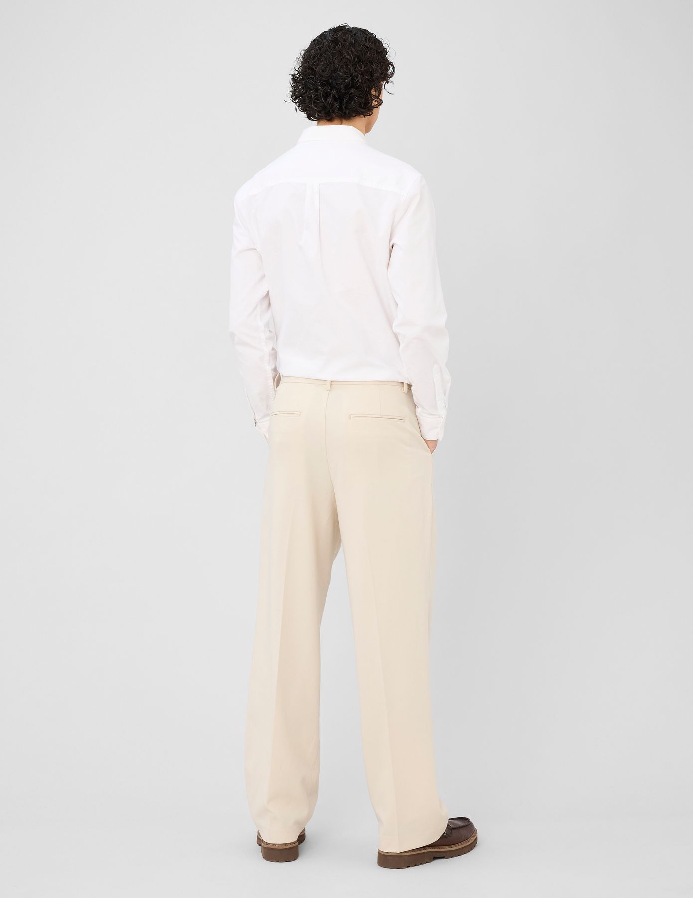 Pantalon urbain  fluide &agrave; plis