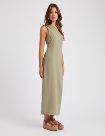 Robe longue asymétrique