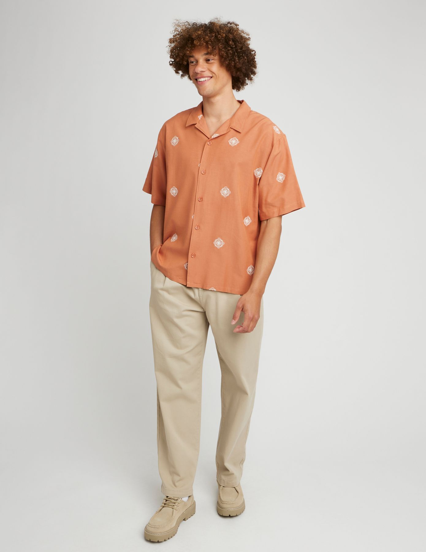 Chemise manches courtes brodée