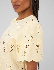 Blouse en broderie anglaise