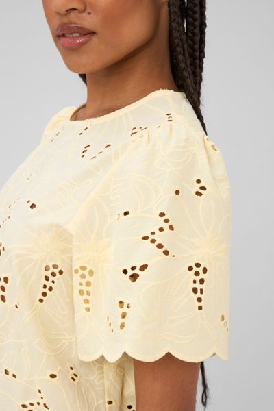 Blouse en broderie anglaise