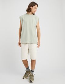 T-shirt sans manches