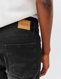 Jean skinny basique noir delavé