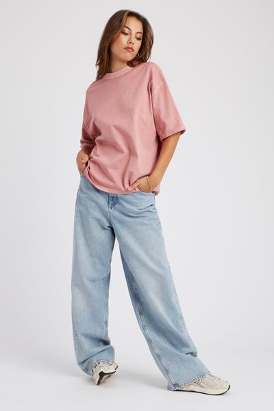 T-shirt d&eacute;lav&eacute; imprim&eacute;