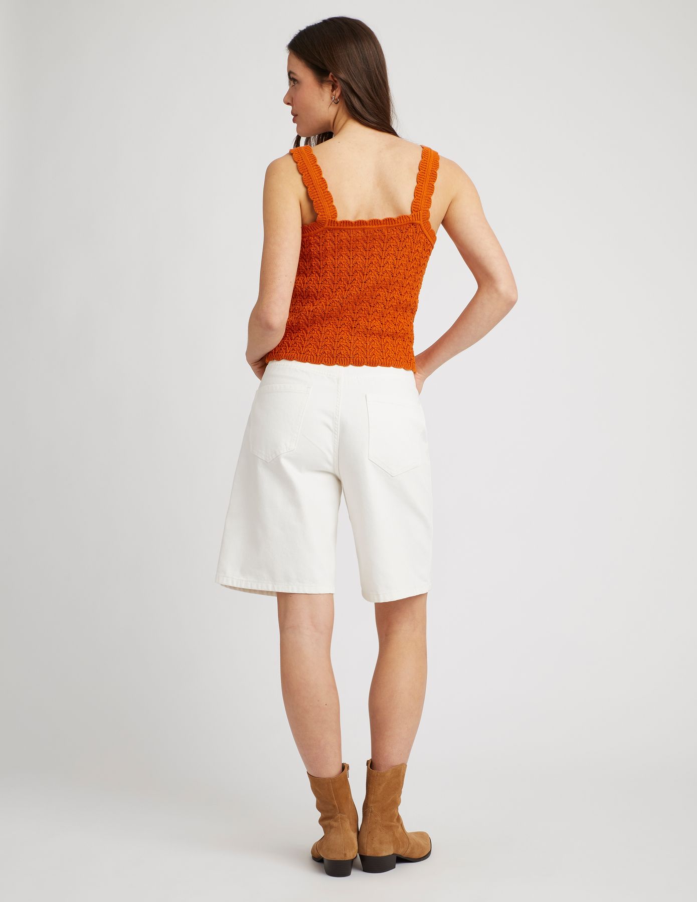 Débardeur ajouré en crochet