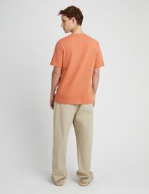 T-shirt broderie poitrine