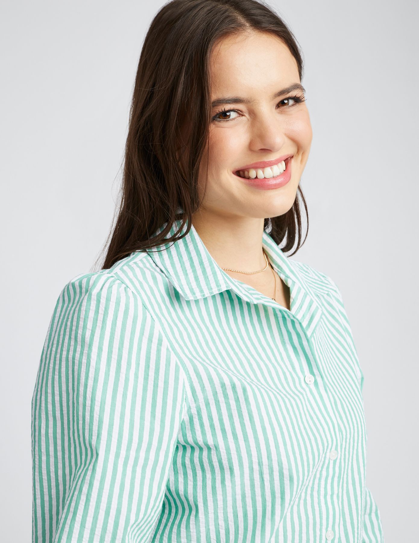 Chemise textur&eacute;e ray&eacute;e