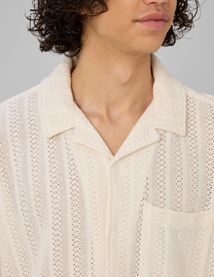 Chemise ajour&eacute;e