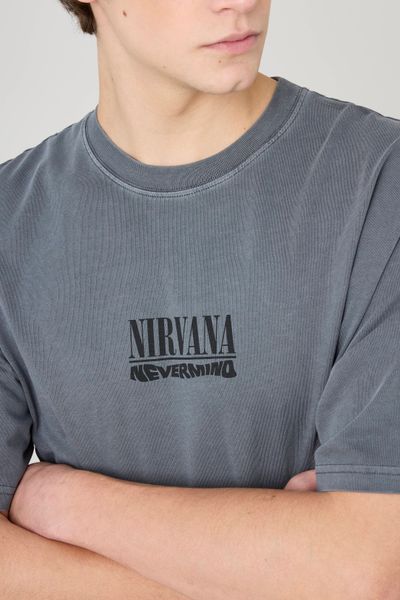 T-shirt collab Nirvana