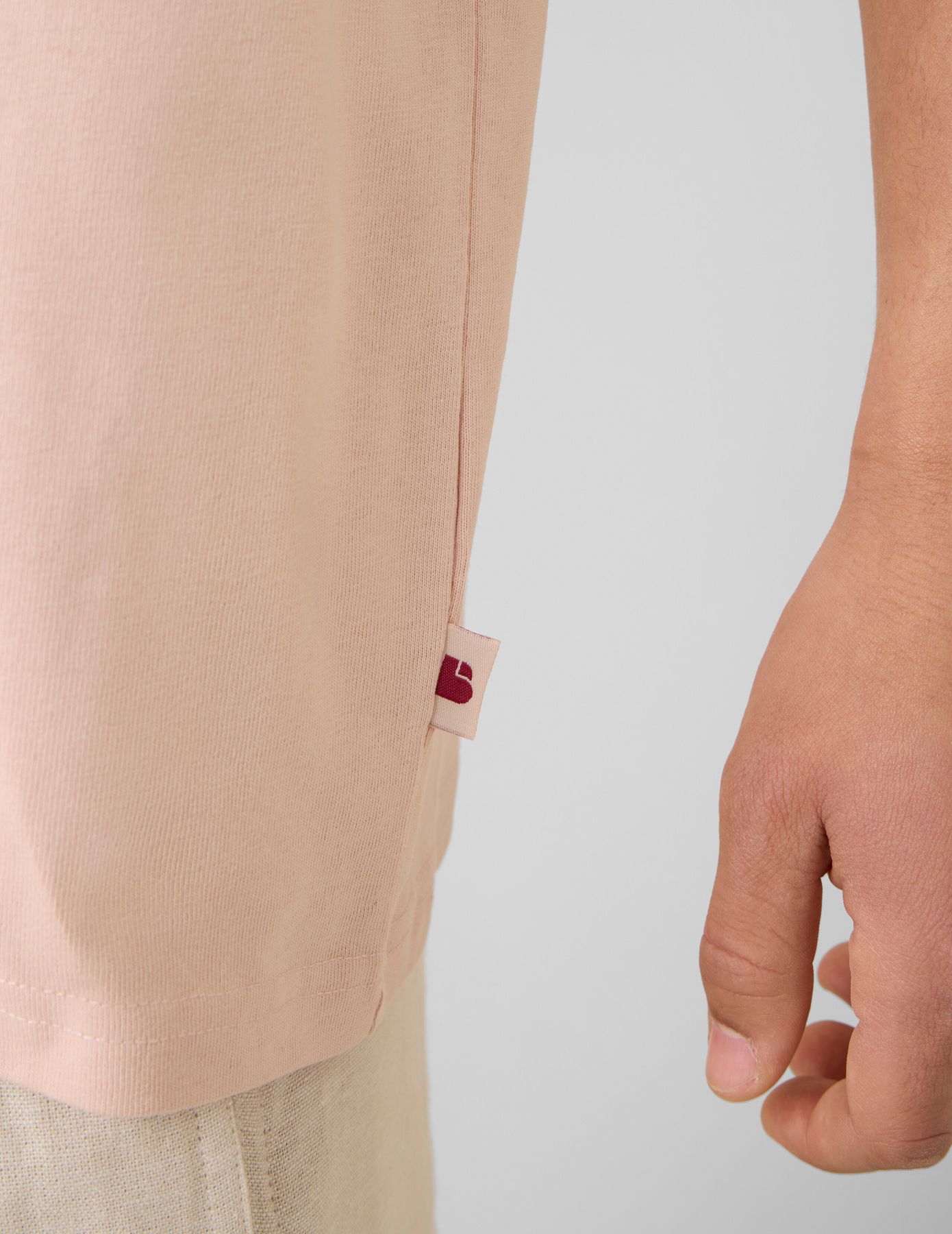 T-shirt imprim&eacute; et brod&eacute;