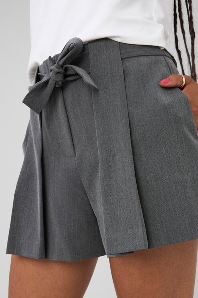 Short ceintur&eacute;