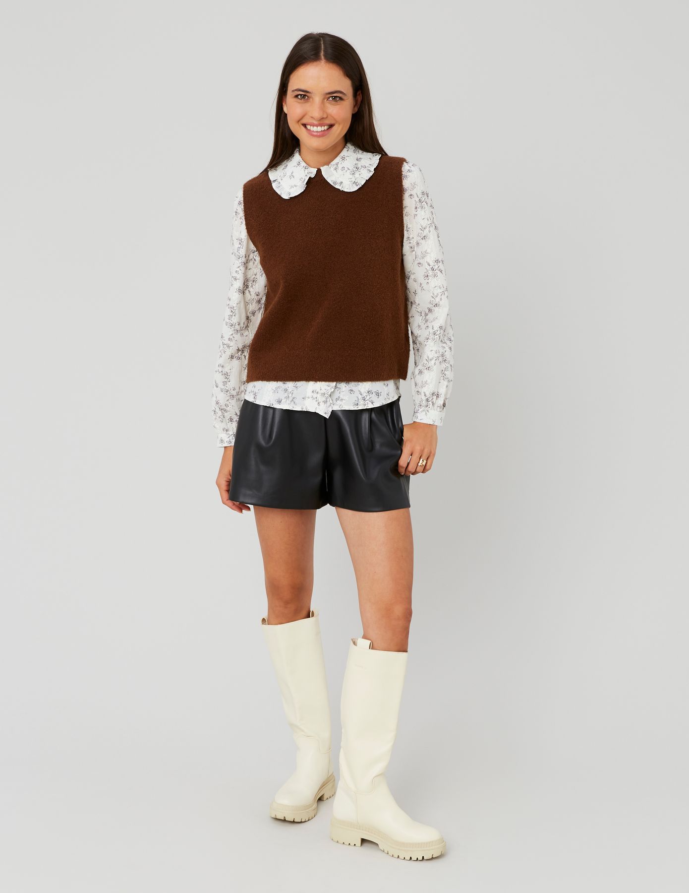 Pull sans manches bouclette