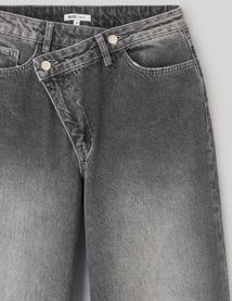 Jean wide leg ceinture asymétrique