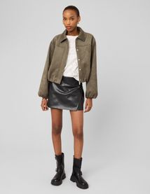 Jupe short en tissu enduit