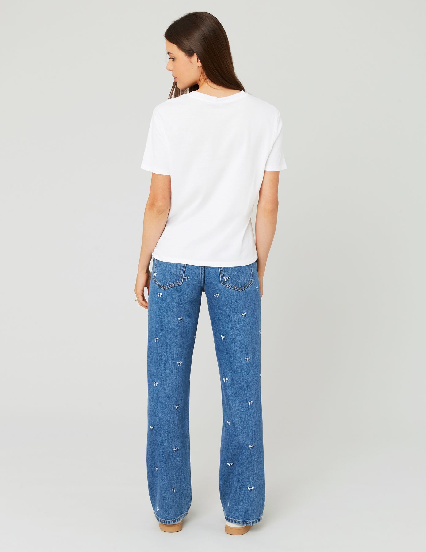 Jean straight brodé noeuds