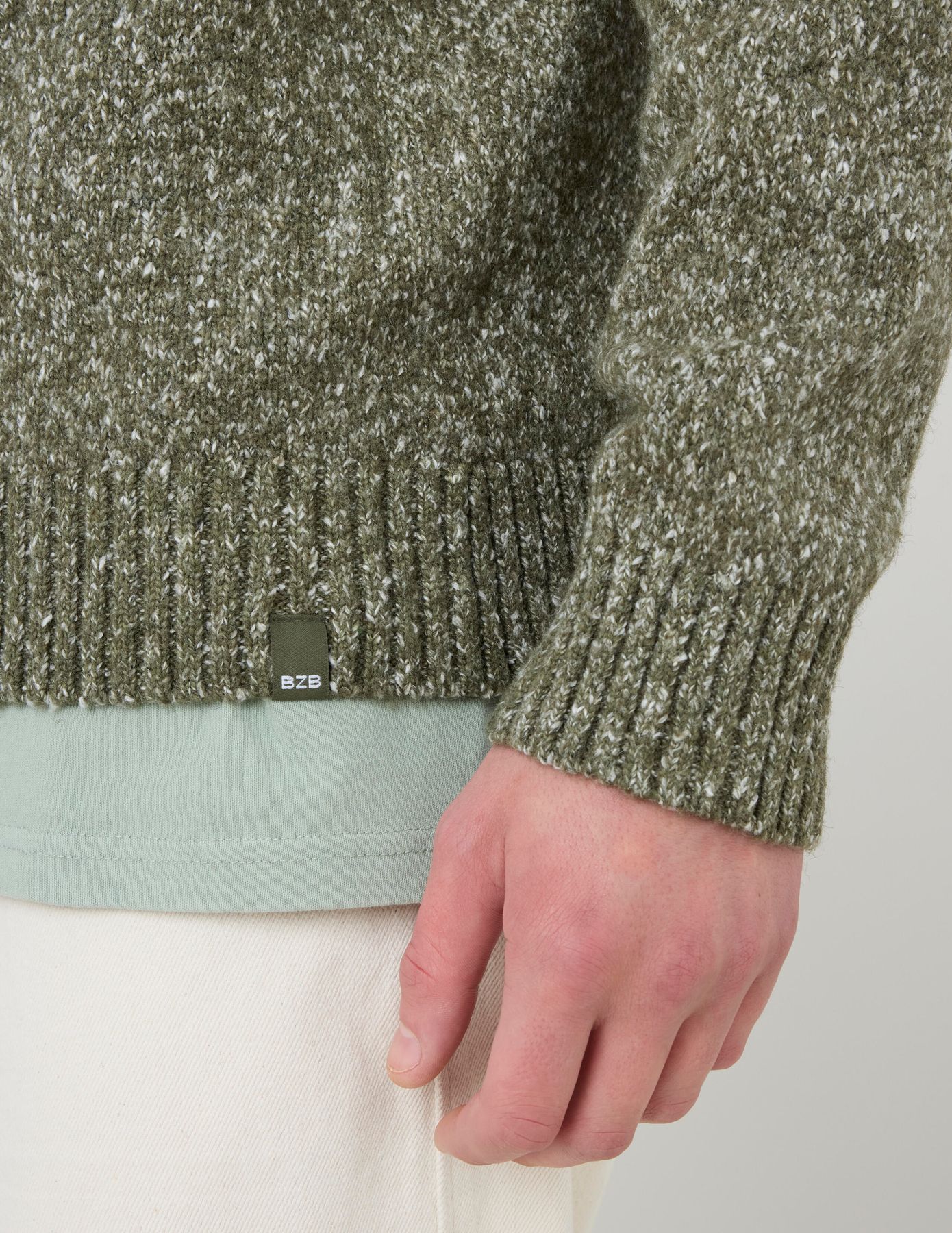 Pull moulin&eacute;