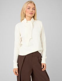 Pull &agrave; col nou&eacute;