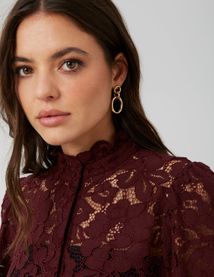 Chemise en dentelle