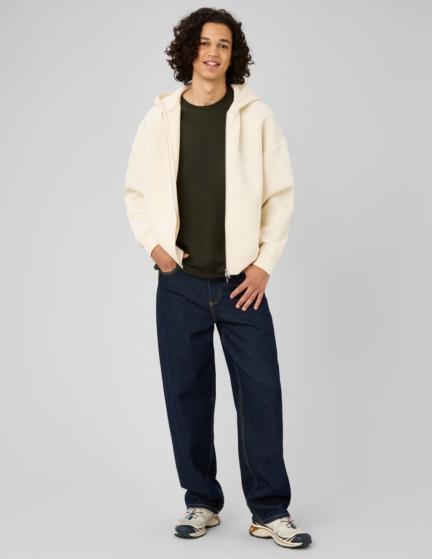 Sweat zipp&eacute; n&eacute;opr&egrave;ne