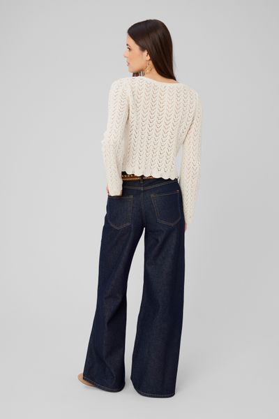 Pull en crochet avec fils en lurex dor&eacute;