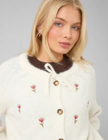 Gilet brod&eacute; &agrave; boutons