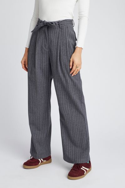 Pantalon tailleur à pinces rayé en polyester recyc