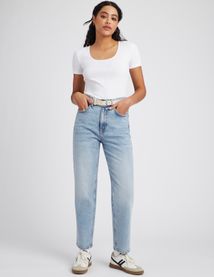 Jean mom fit