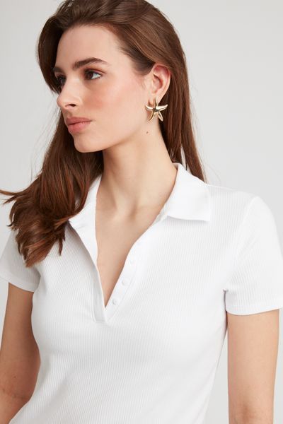 Polo col V boutonné