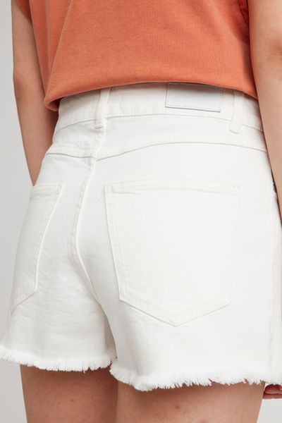 Short en jean raw cut