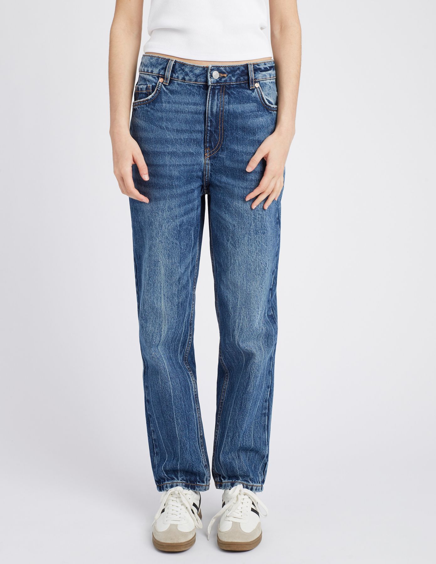 Jean mom fit