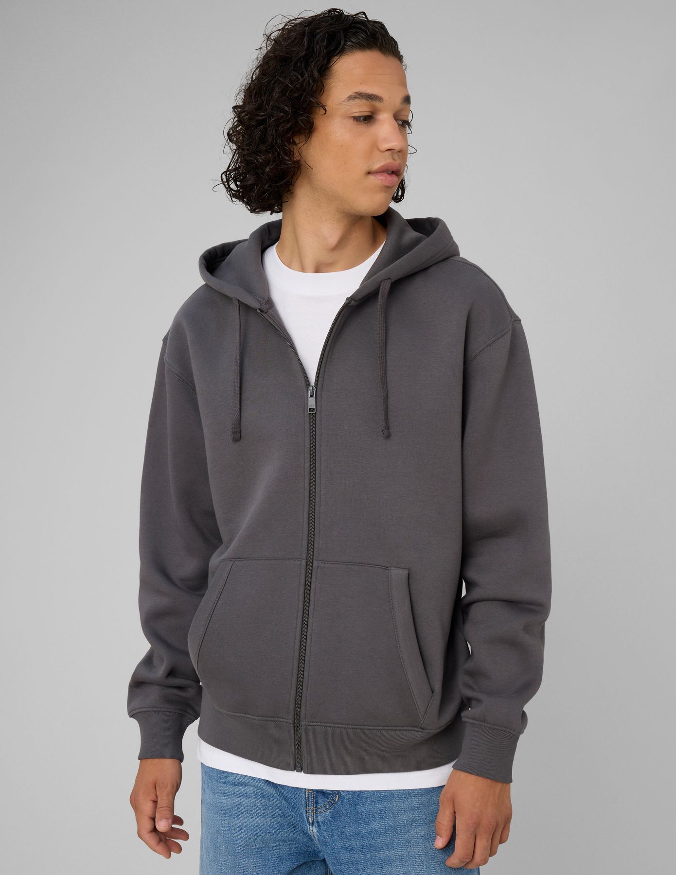 Sweat zipp&eacute; &agrave; capuche