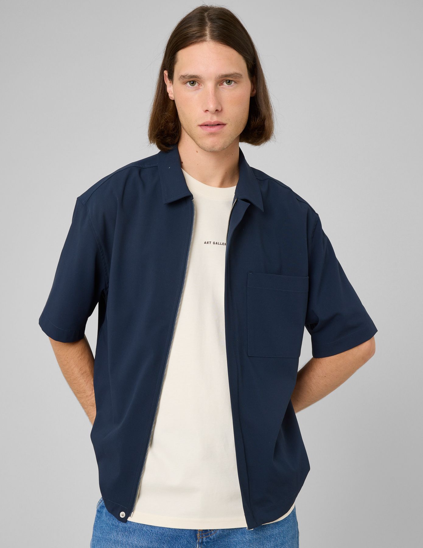 Chemise zipp&eacute;e manches courtes