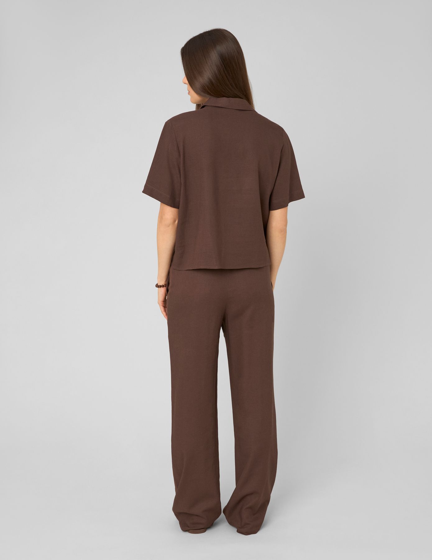 Chemise brod&eacute;e ajour&eacute;e
