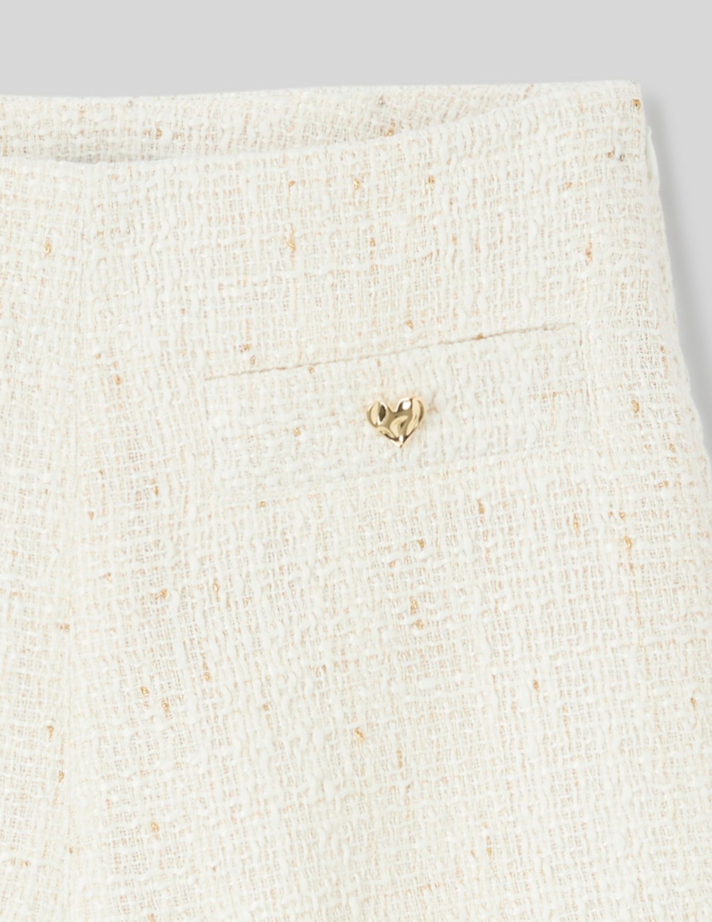 Short habill&eacute; textur&eacute;
