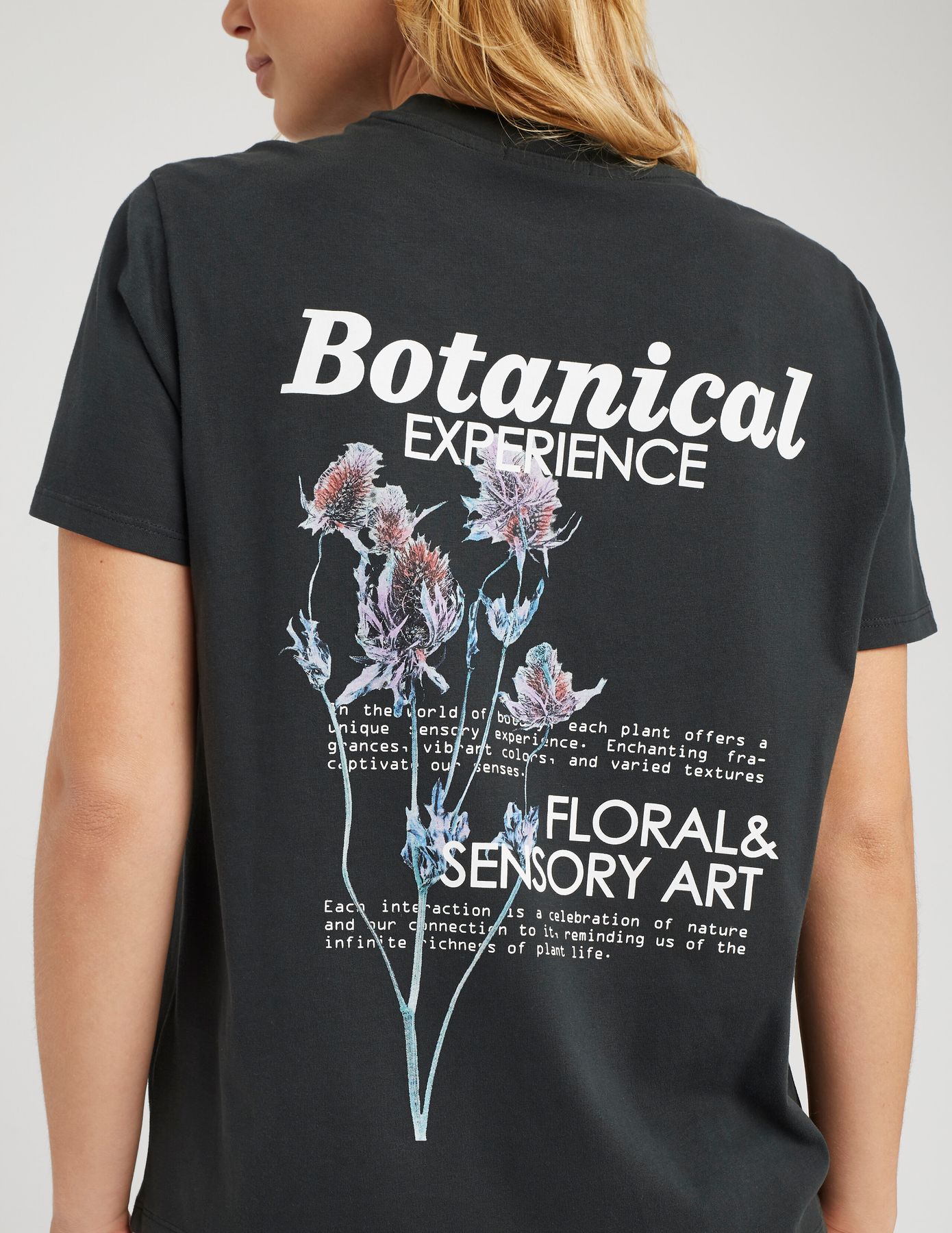 T-shirt d&eacute;val&eacute; imprim&eacute;