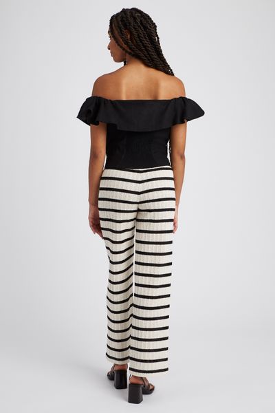 Top &eacute;paules d&eacute;nud&eacute;es en lin