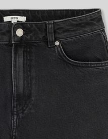 Short en jean raw cut