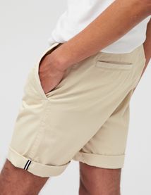 Bermuda chino