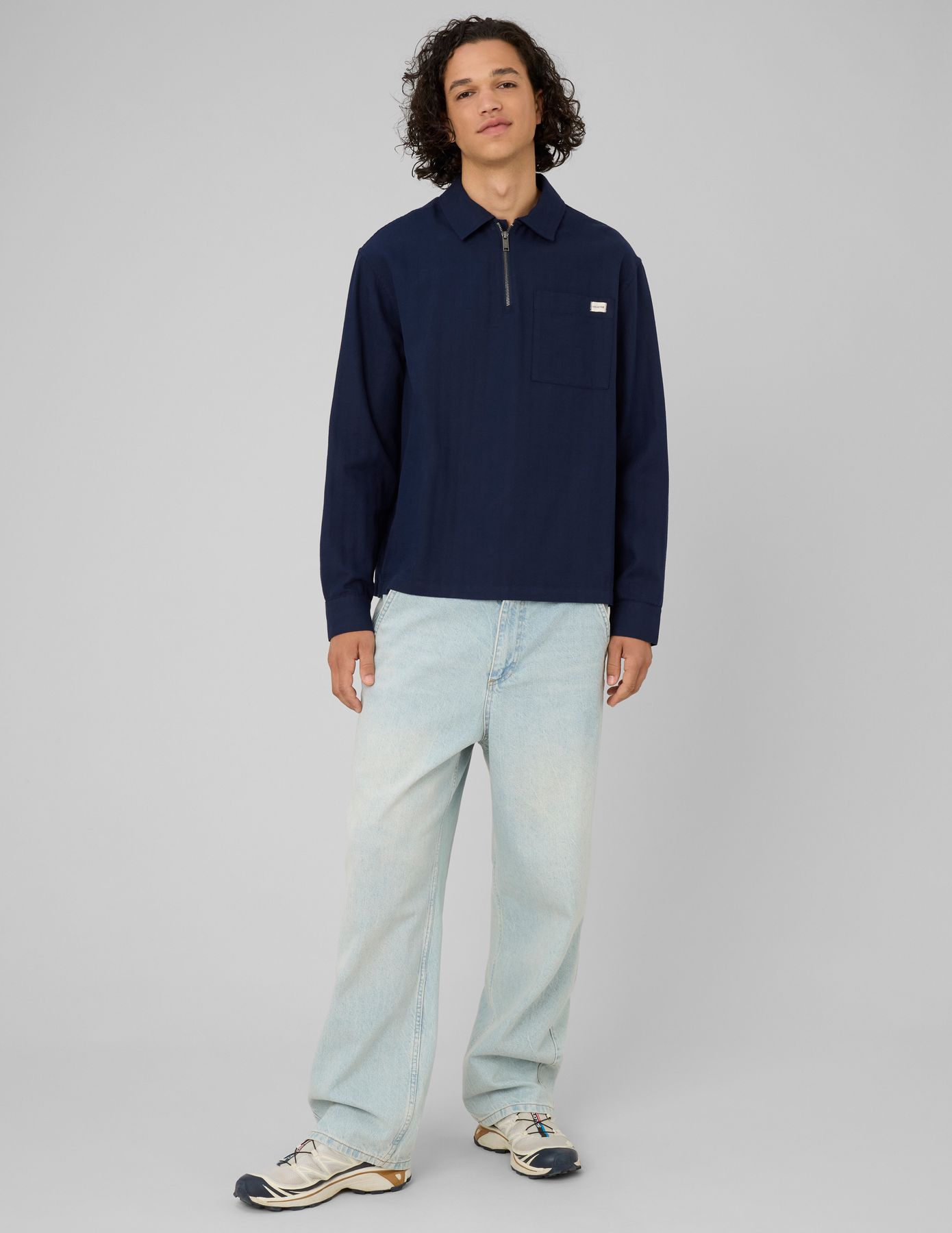 Chemise enfil&eacute;e zipp&eacute;e manches longues