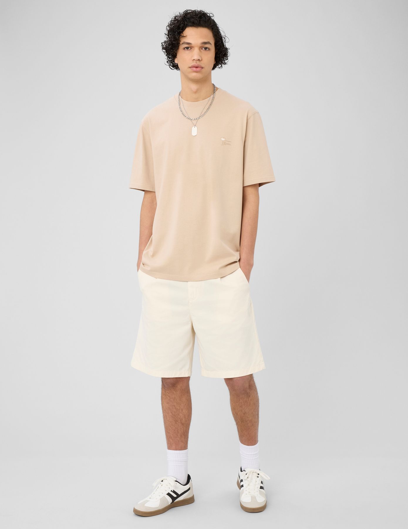 Bermuda chino &agrave; plis