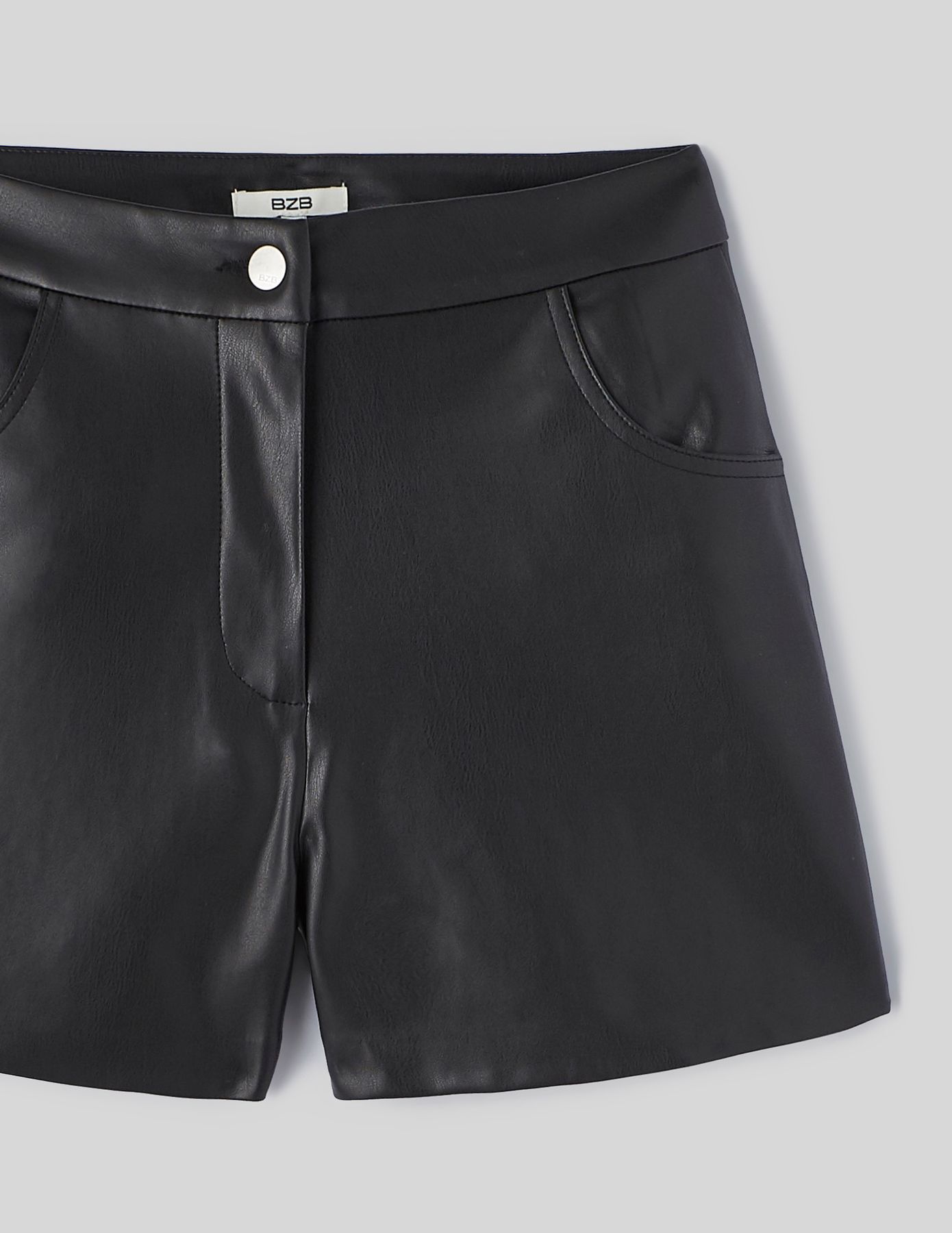 Short tissu enduit