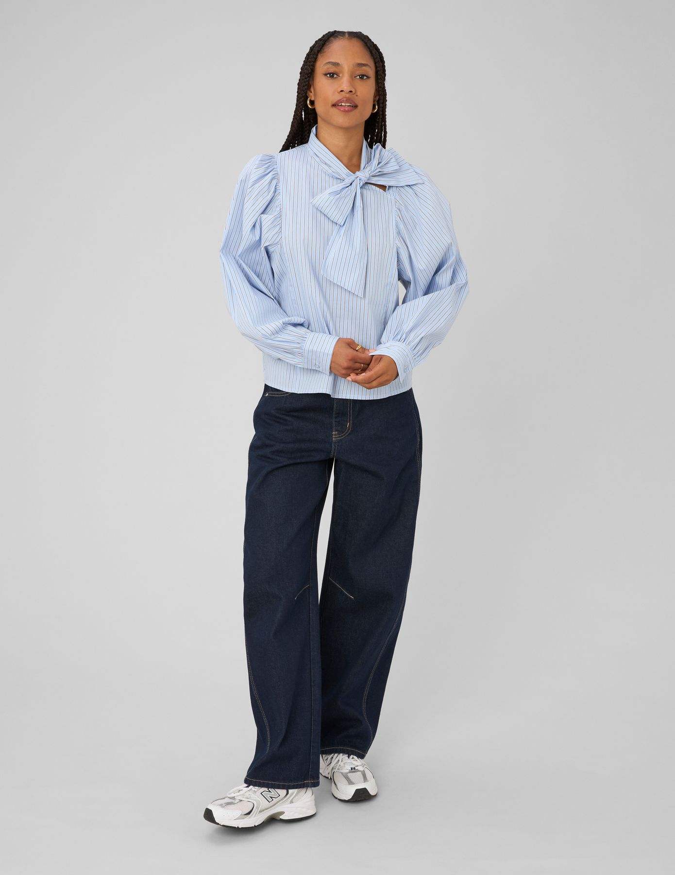 Blouse ray&eacute;e &agrave; n&oelig;ud