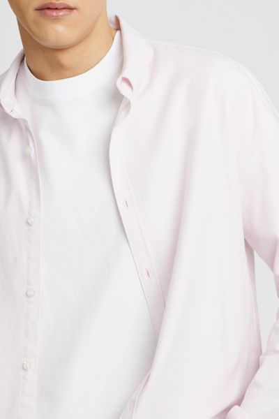 Chemise unie ajust&eacute;e