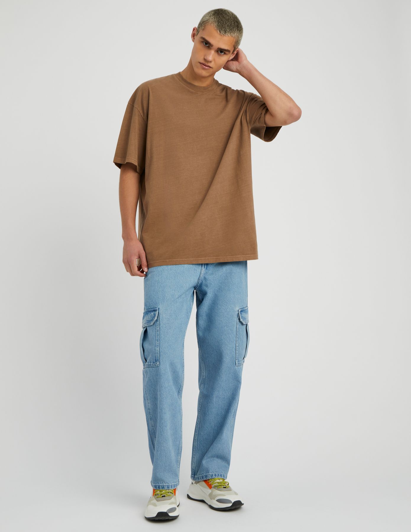 T-shirt oversize d&eacute;lav&eacute;