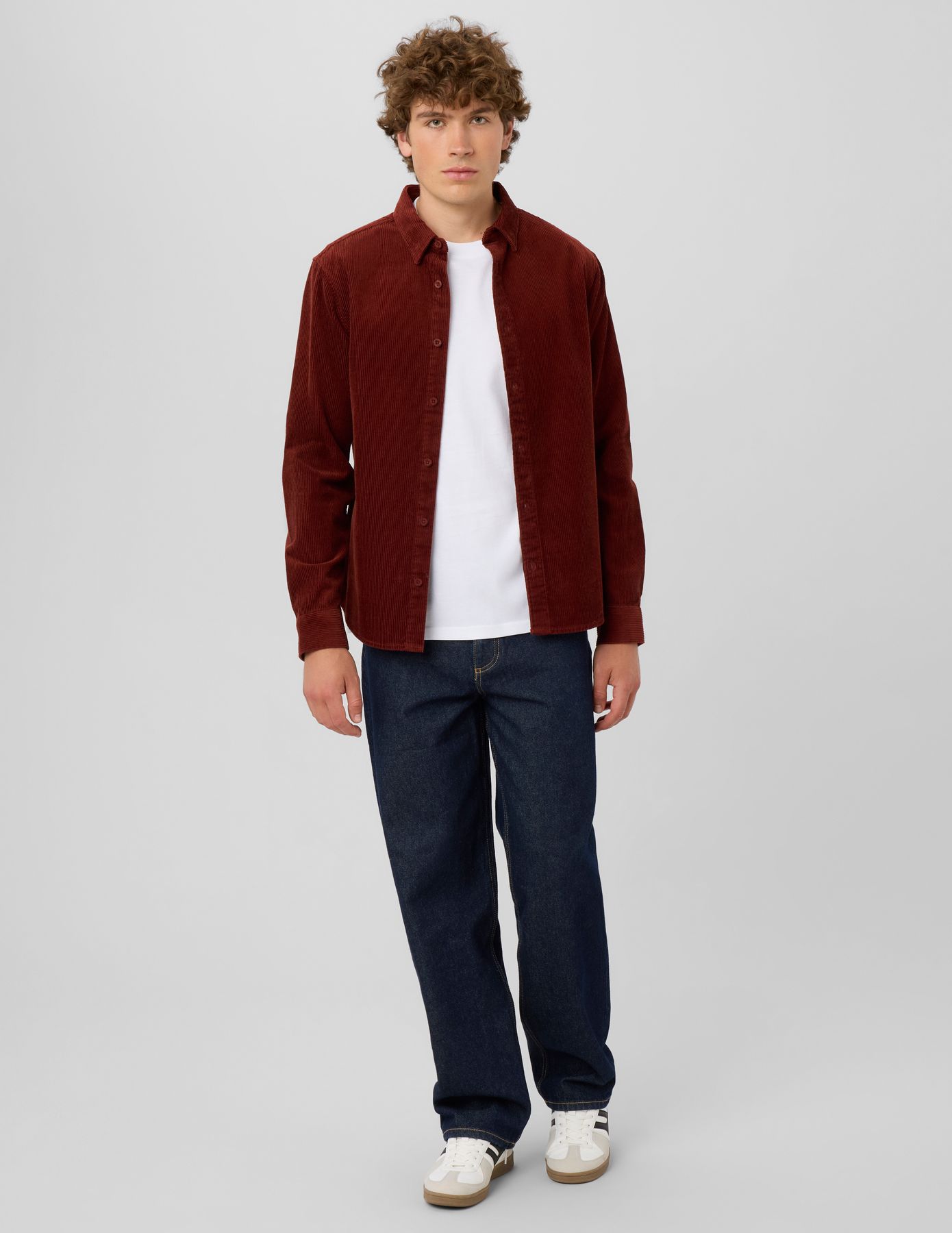 Chemise en velours c&ocirc;tel&eacute;