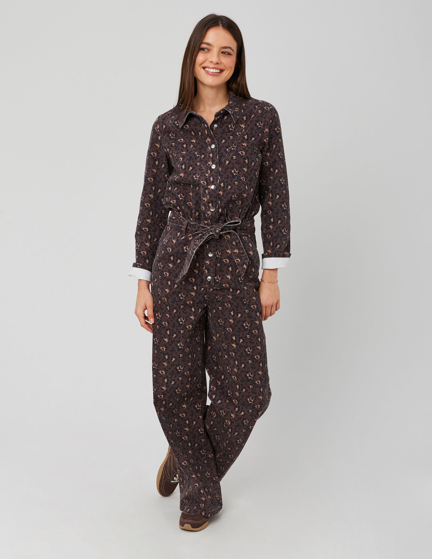 Combinaison en denim imprimé léopard